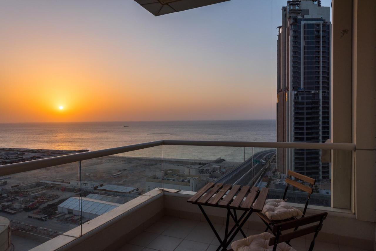 Eden'S Homes & Villas - Kg Tower Dubaj Kültér fotó